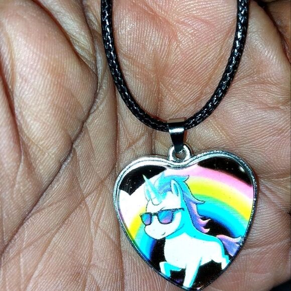 Cute girls Unicorn Necklace - Picture 1 of 5